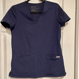 FIG Women’s 3-Pocket Scrub Top
